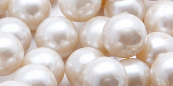 Pearl powder nacre mother of pearl skincare supplement natural beauty ingredient guide
